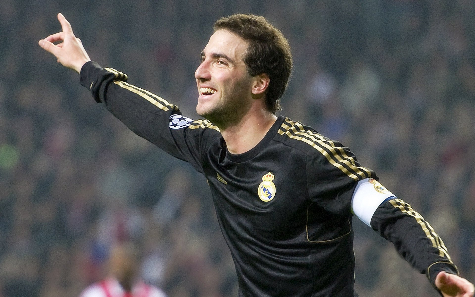 独舞银石，拉塞尔驾驭迈凯伦的绝对统治，与威廉姆斯的时代分野